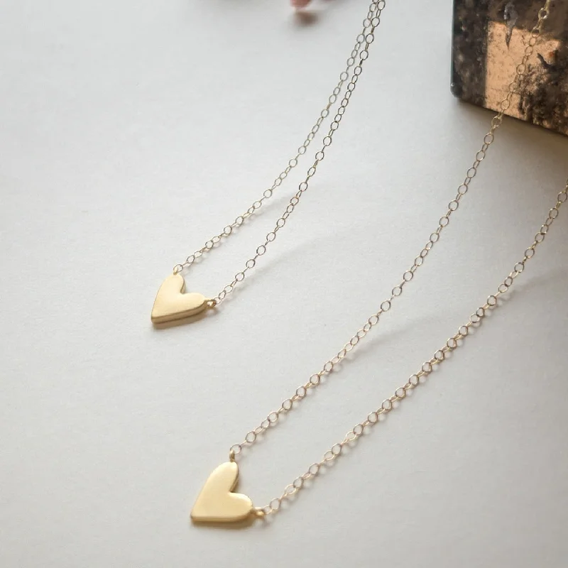 Lightweight Pendant Necklace-Mi Amor Heart Necklace